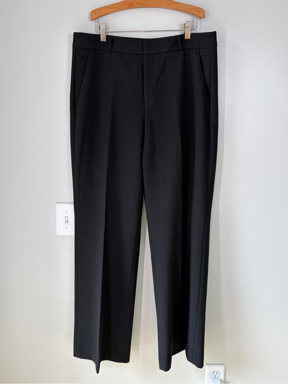 Banana Republic Black Blake Wide Leg Pleated Slacks Work Wear Career Wear Office
